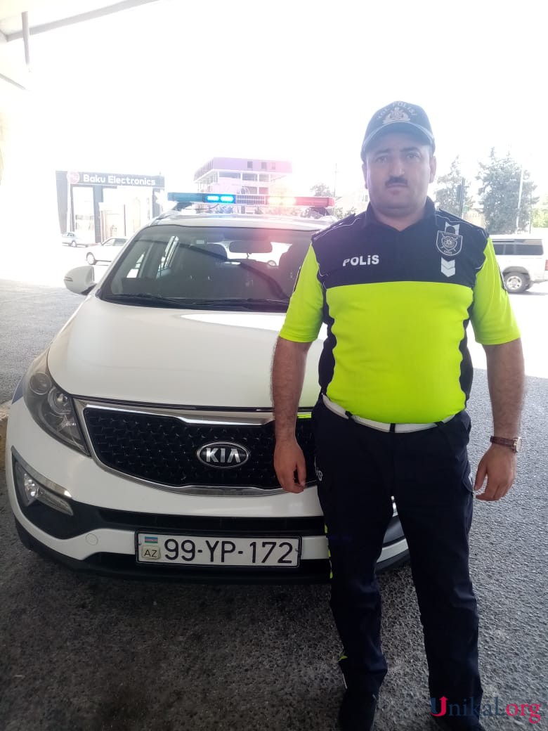 Azərbaycanda polis azyaşlını ölümdən belə xilas etdi - Video